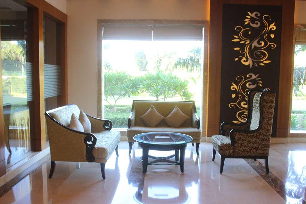 Ramada By Wyndham Varanasi Katesar Chandauli ภายใน รูปภาพ